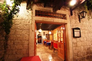 thumbnail: Restaurant