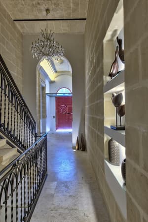 thumbnail: Interior
