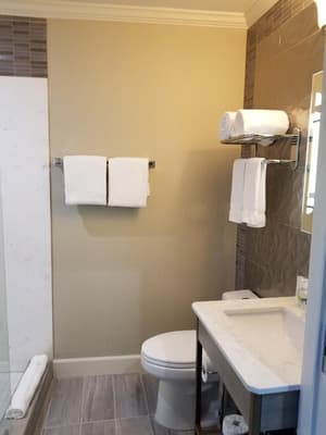 thumbnail: Bathroom