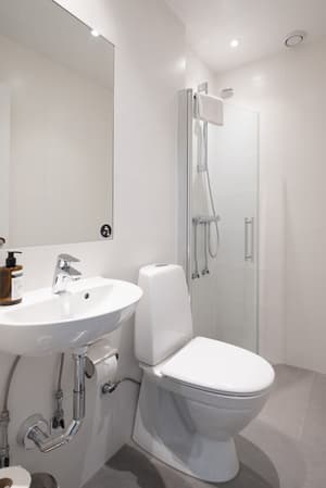 thumbnail: Bathroom