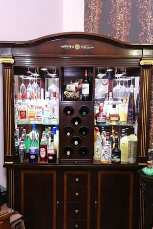 thumbnail: Interior detail
