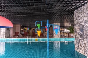 thumbnail: Pool