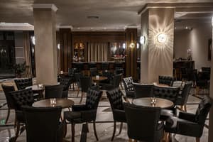 thumbnail: Bar (on property)
