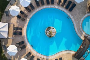 thumbnail: Outdoor pool