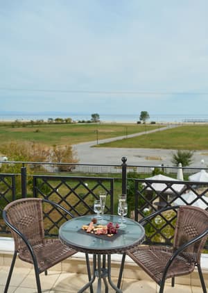 thumbnail: Balcony view