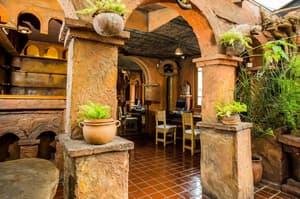 thumbnail: Restaurant