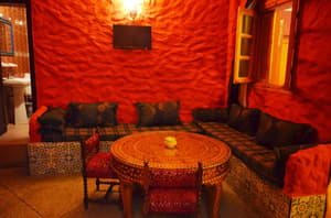 thumbnail: Lobby sitting area