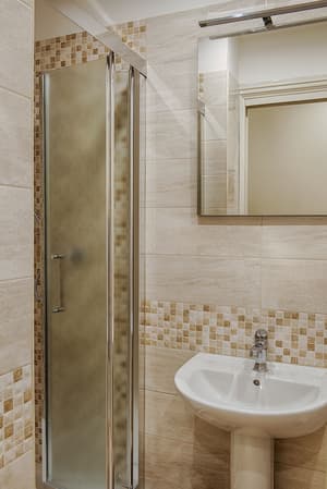 thumbnail: Interior