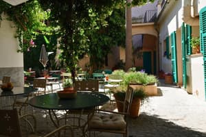 thumbnail: Courtyard