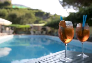 thumbnail: Poolside bar