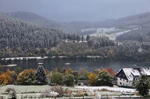 thumbnail: Lake view