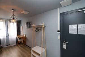 thumbnail: Room
