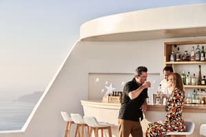 thumbnail: Bar (on property)