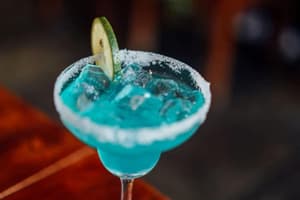 thumbnail: Bar (on property)