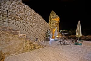 thumbnail: Exterior