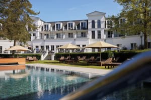thumbnail: Outdoor pool