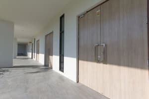 thumbnail: Business center