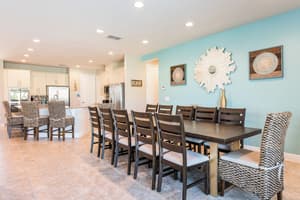 thumbnail: Dining room