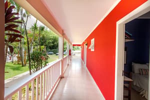 thumbnail: Exterior