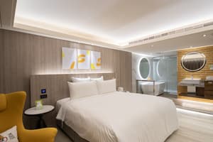 thumbnail: Room