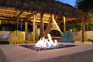 thumbnail: Exterior