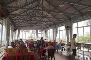 thumbnail: Breakfast area