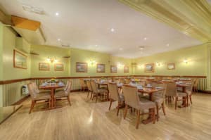 thumbnail: Restaurant
