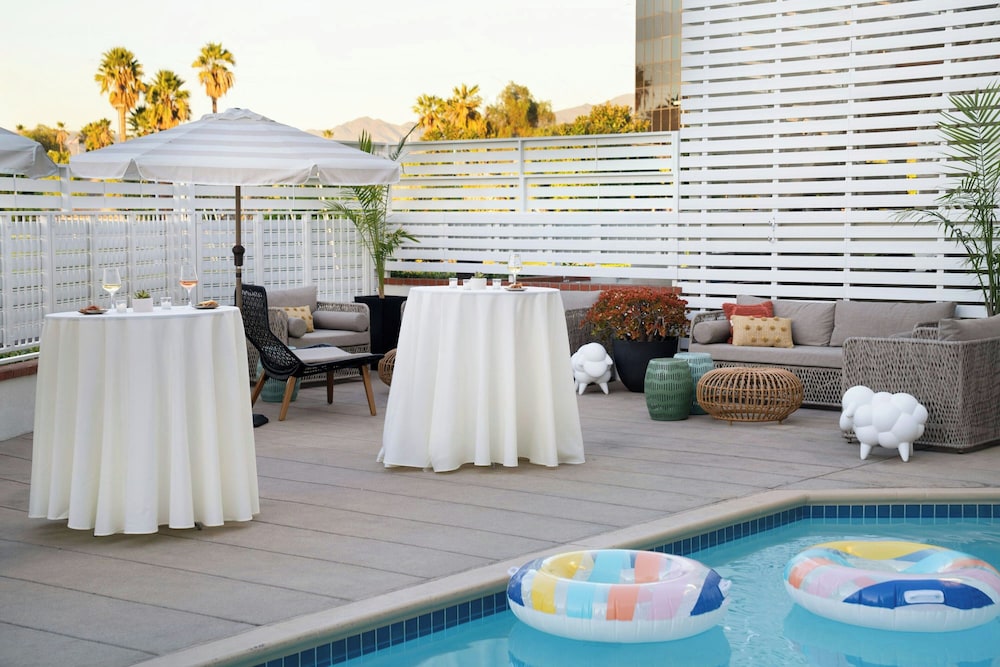 Swimming pool-spa