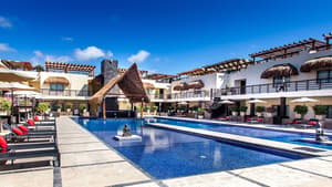 thumbnail: Rooftop pool