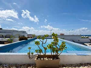 thumbnail: Pool