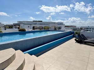 thumbnail: Pool
