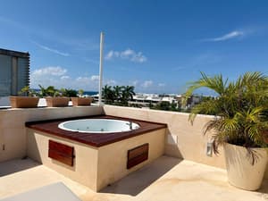 thumbnail: Outdoor spa tub