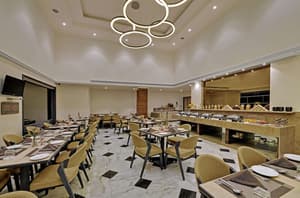 thumbnail: Restaurant
