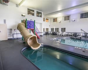thumbnail: Pool