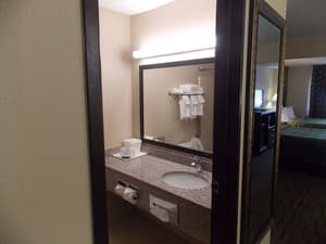 thumbnail: Bathroom sink