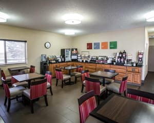 thumbnail: Breakfast area