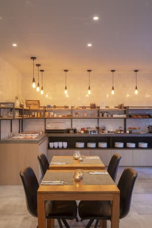 thumbnail: Restaurant