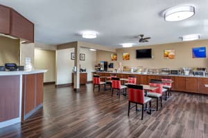 thumbnail: Breakfast area