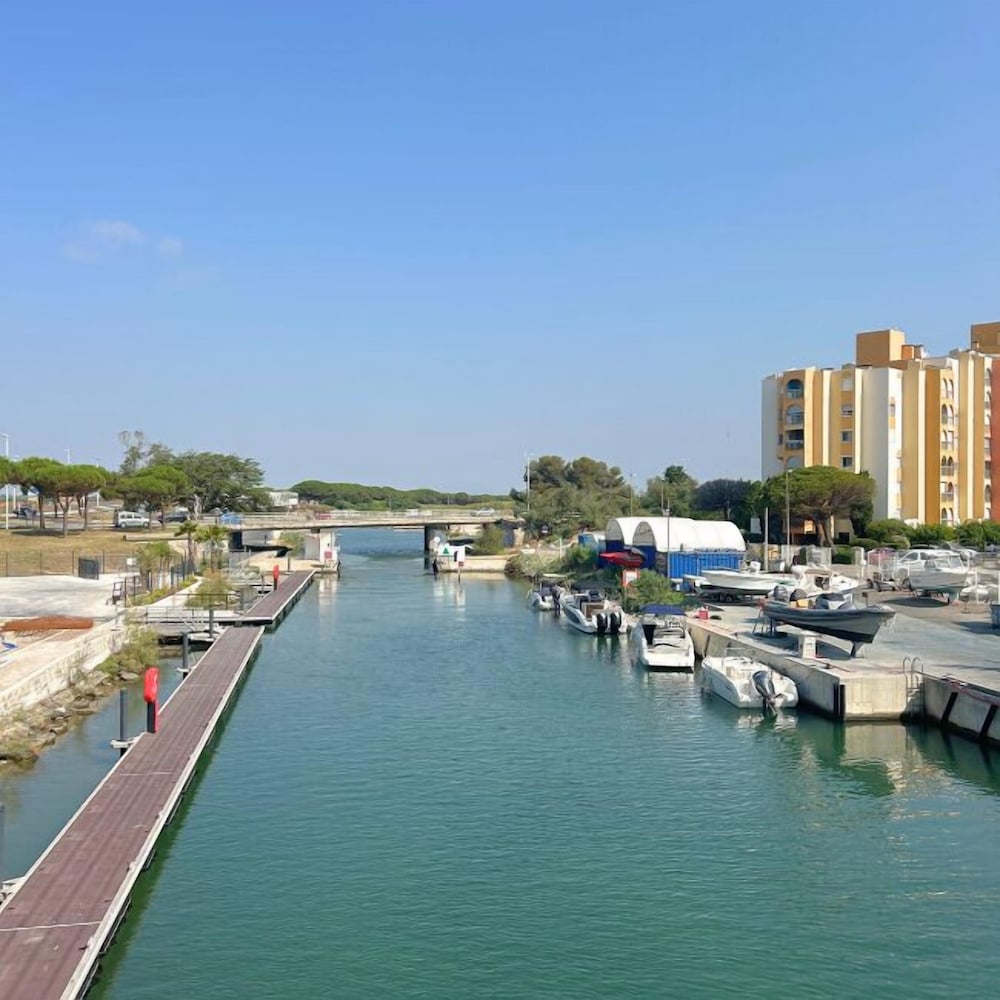 Marina