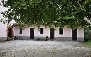 thumbnail: Front of property