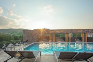 thumbnail: Infinity pool