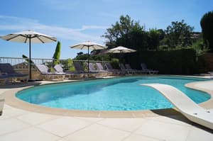 thumbnail: Pool