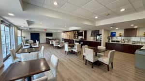 thumbnail: Bar (on property)