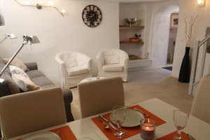 thumbnail: Living area