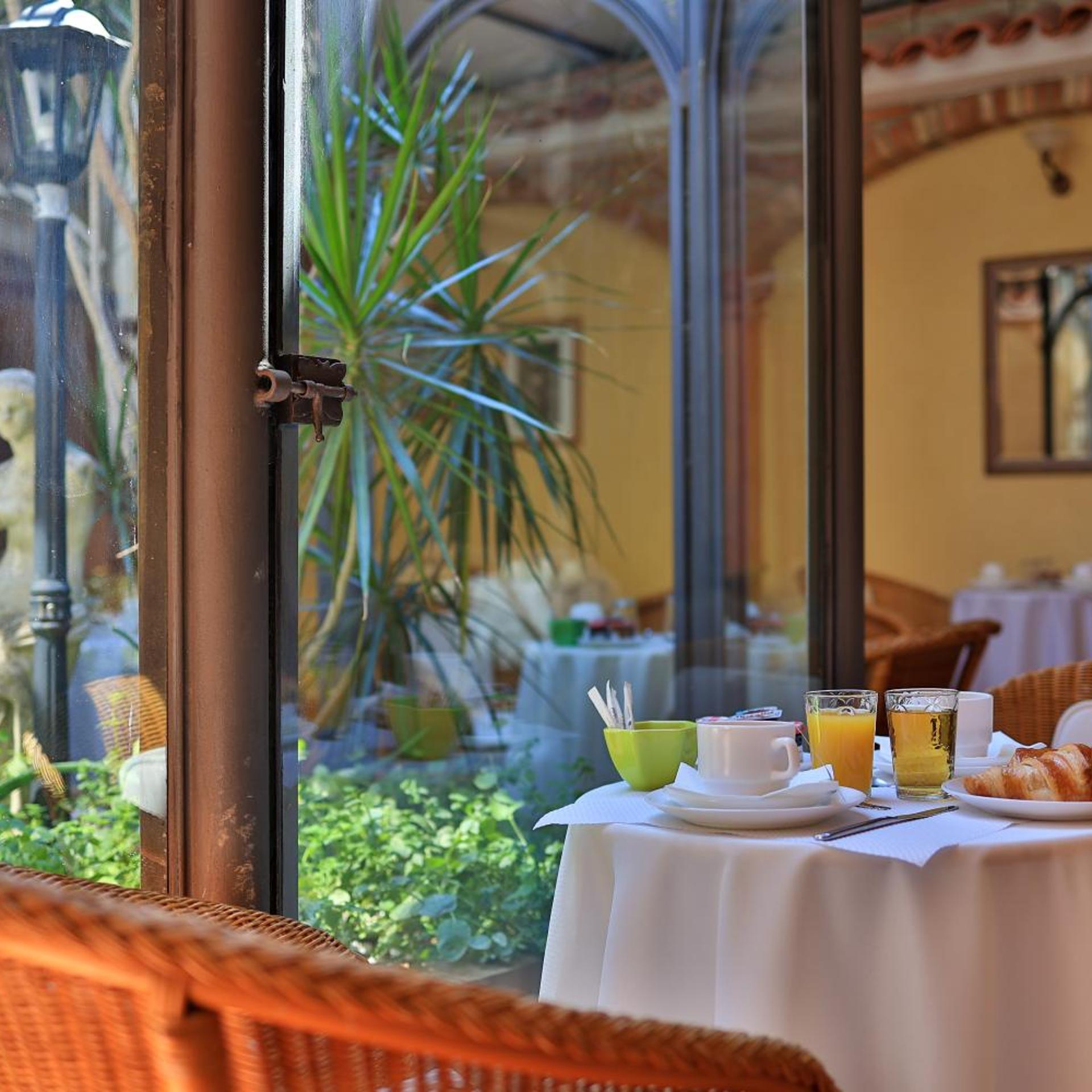 Restaurant-cafeteria