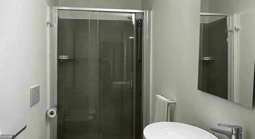 462203704.jpg