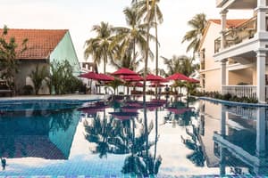 thumbnail: Outdoor pool