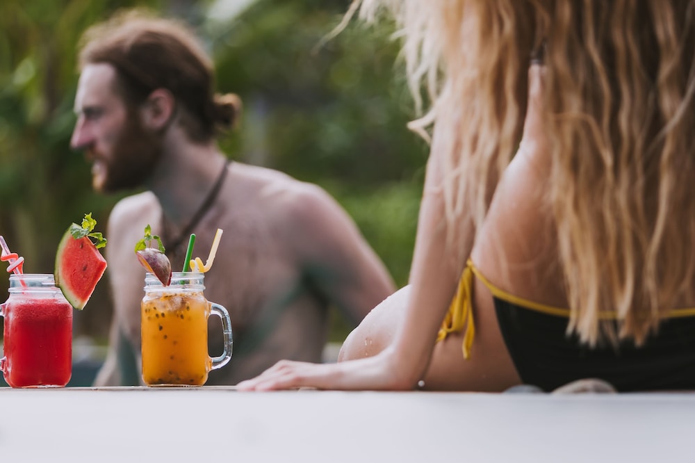 Poolside bar