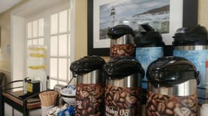 thumbnail: Coffee service