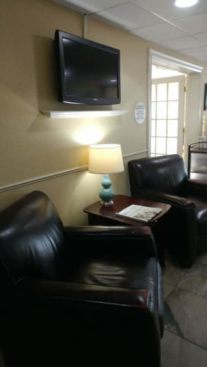 thumbnail: Lobby sitting area